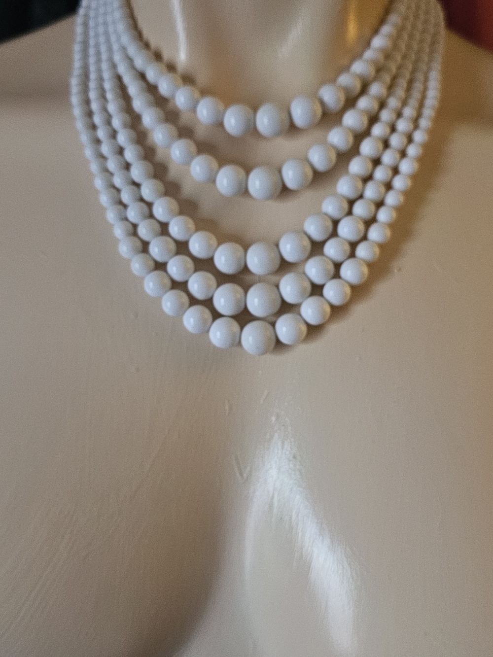 VINTAGE  Multi-Strand White Beaded Necklace !